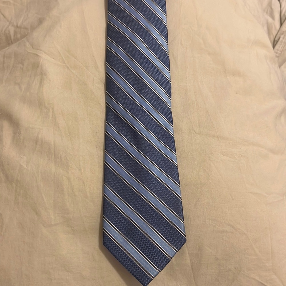 Perry Ellis blue tie